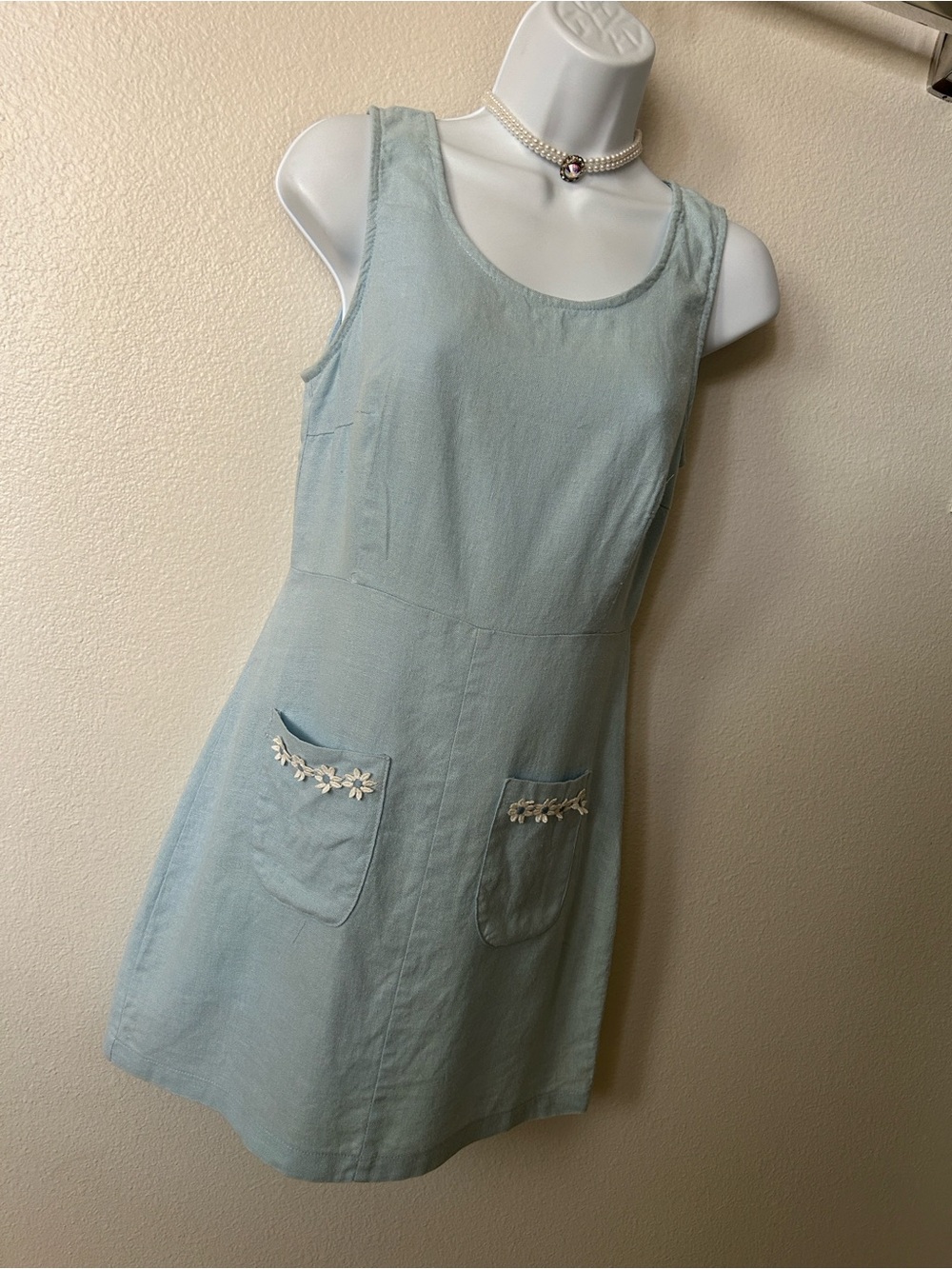 Light Blue Sleeveless A-Line Dress with Pocket Embroidery